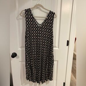 Maurices Black and Cream Geometric Maxi Dress